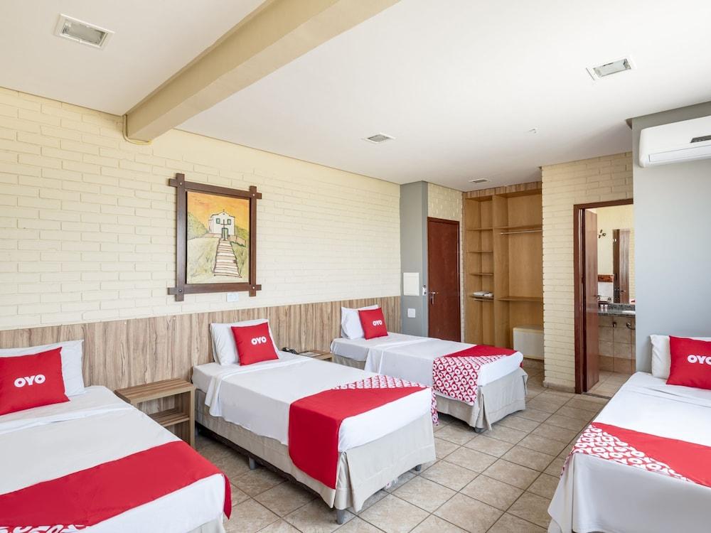 Rede Andrade Goiania Centro Hotel Eksteriør billede