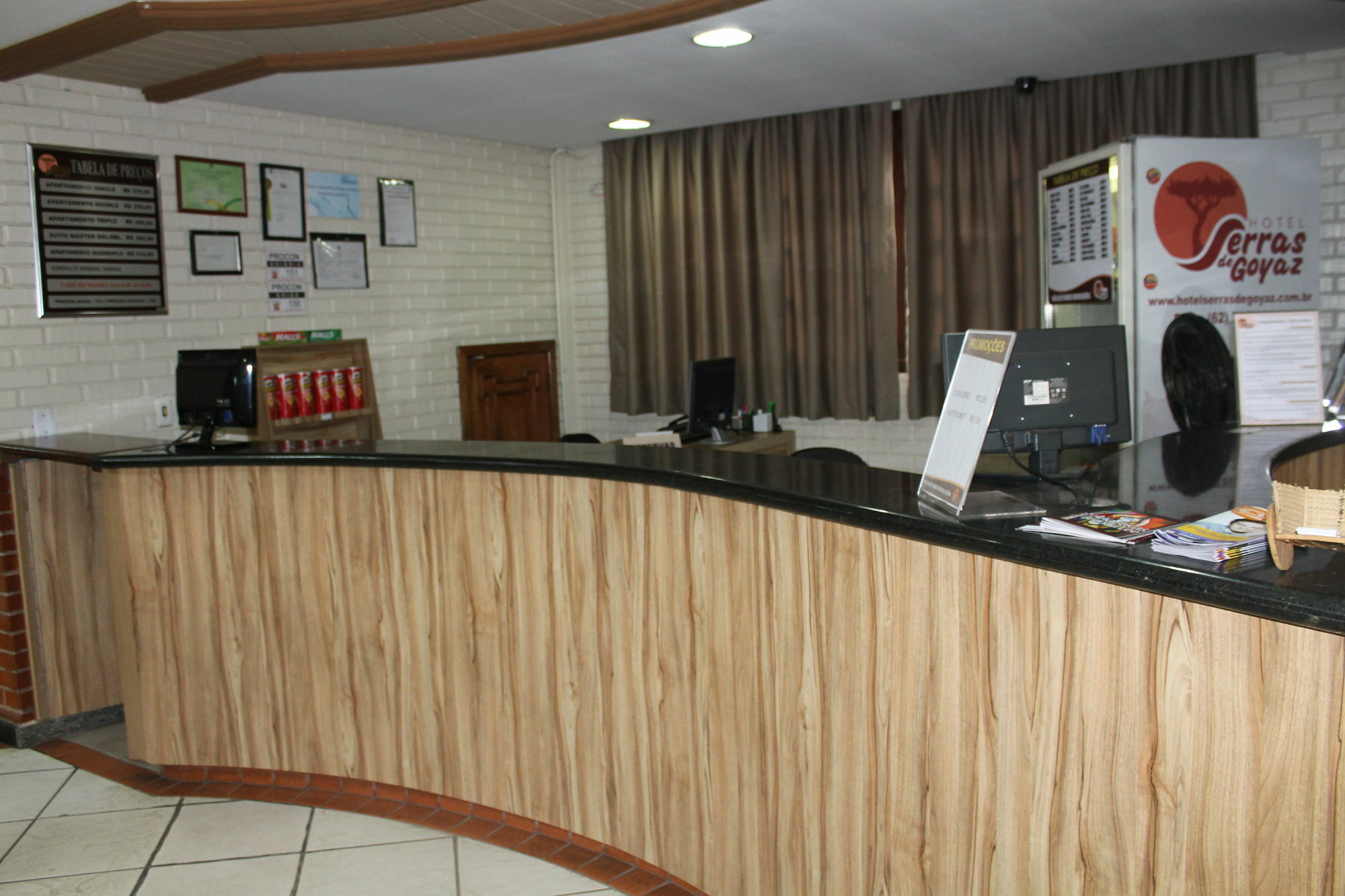 Rede Andrade Goiania Centro Hotel Eksteriør billede